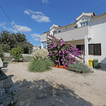 Apartment Lavanda Jezera