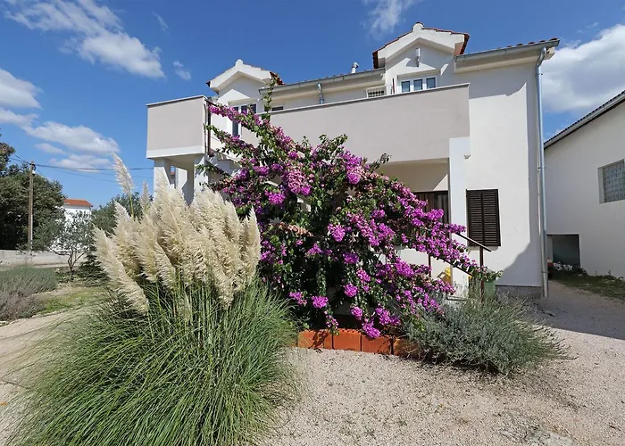 Lavanda Apartamento Jezera