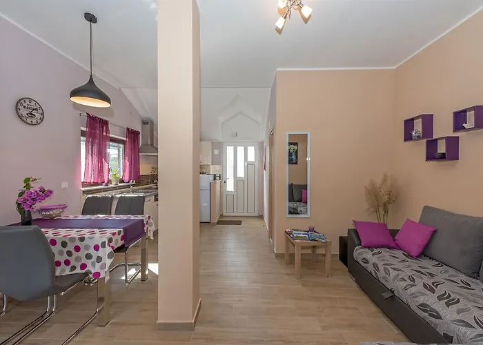 Lavanda Apartamento Jezera